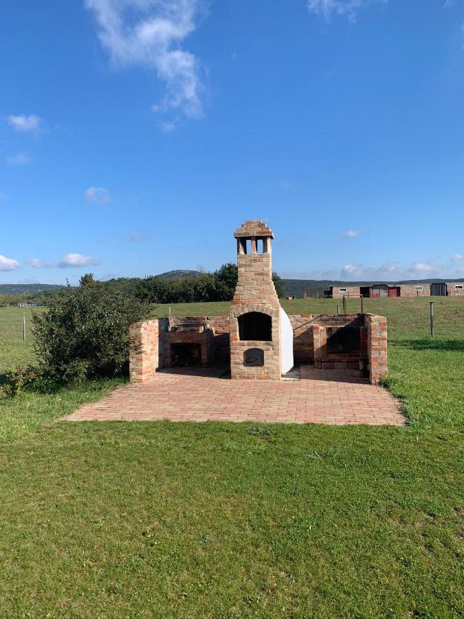 Oeregtoelgy Vendeghaz Villa Szar Bagian luar foto