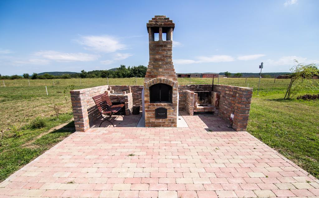 Oeregtoelgy Vendeghaz Villa Szar Bagian luar foto